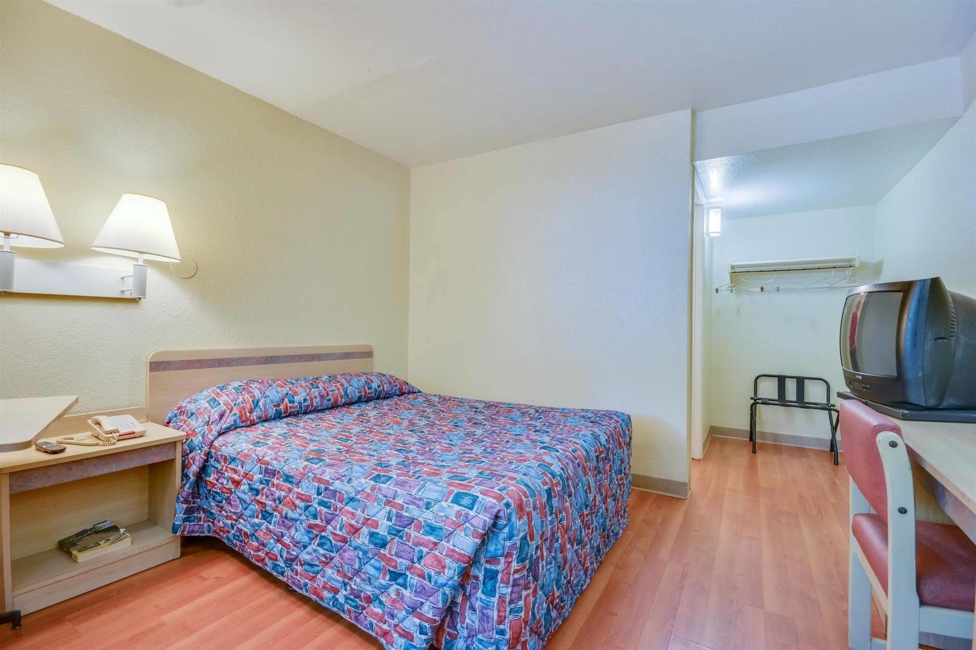 Motel 6-Tuscaloosa, Al Dış mekan fotoğraf